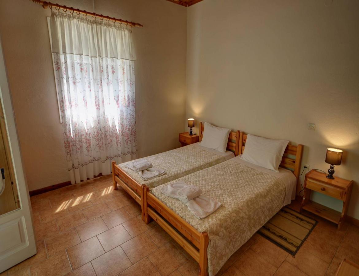 Mikeys Apartments Paleokastritsa Bagian luar foto